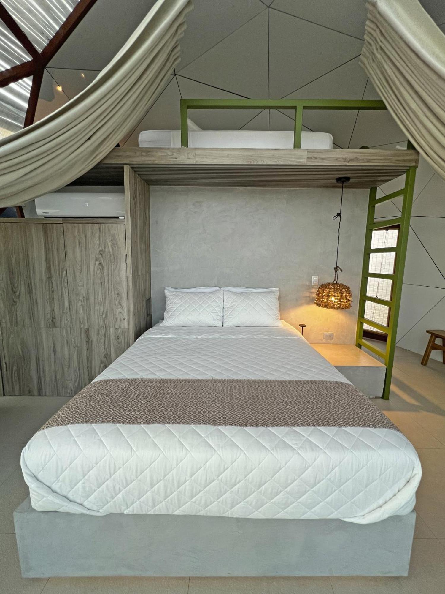 Almare Zonte - Beachfront Glamping Hotel El Zonte Bagian luar foto