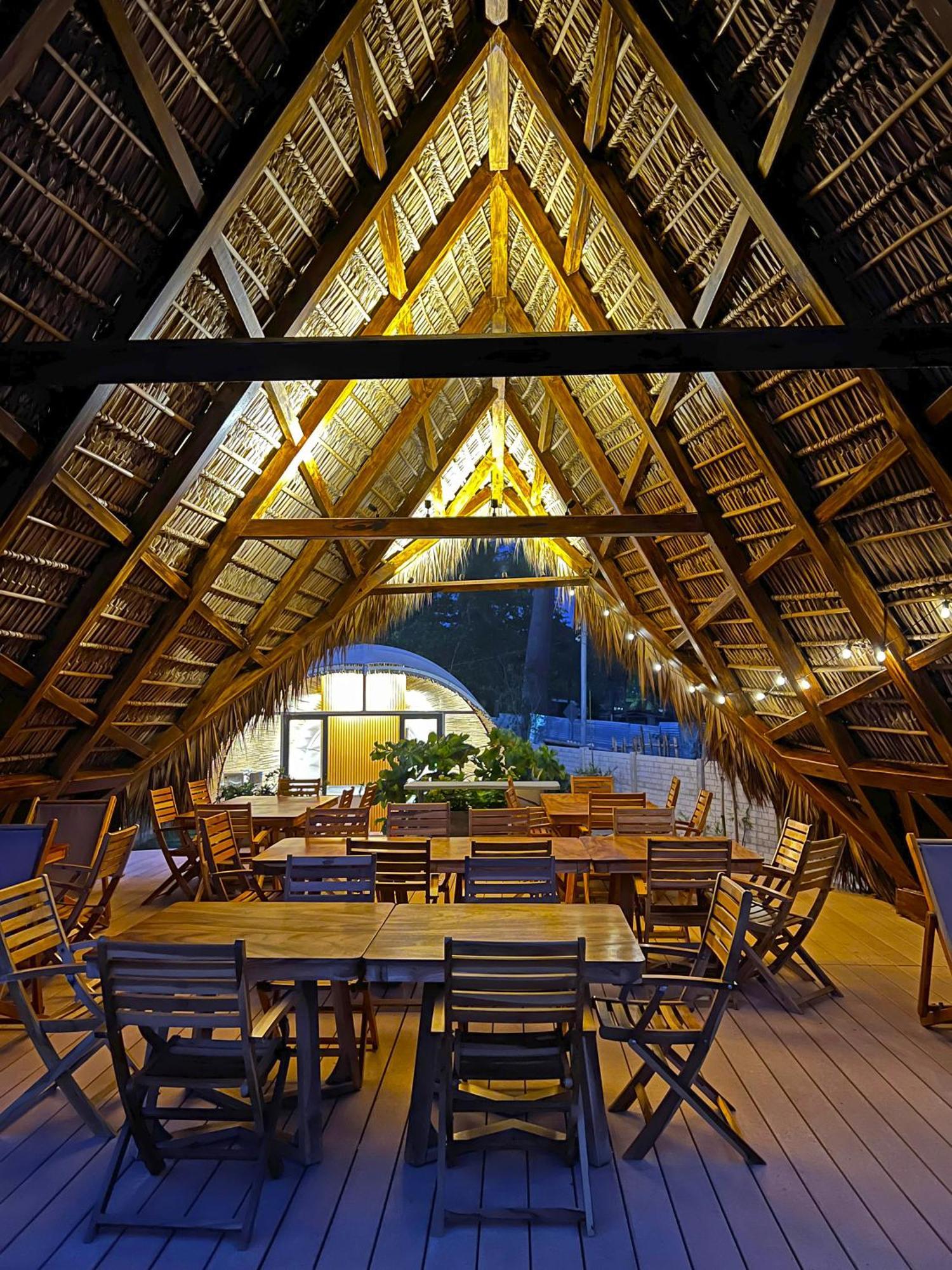 Almare Zonte - Beachfront Glamping Hotel El Zonte Bagian luar foto