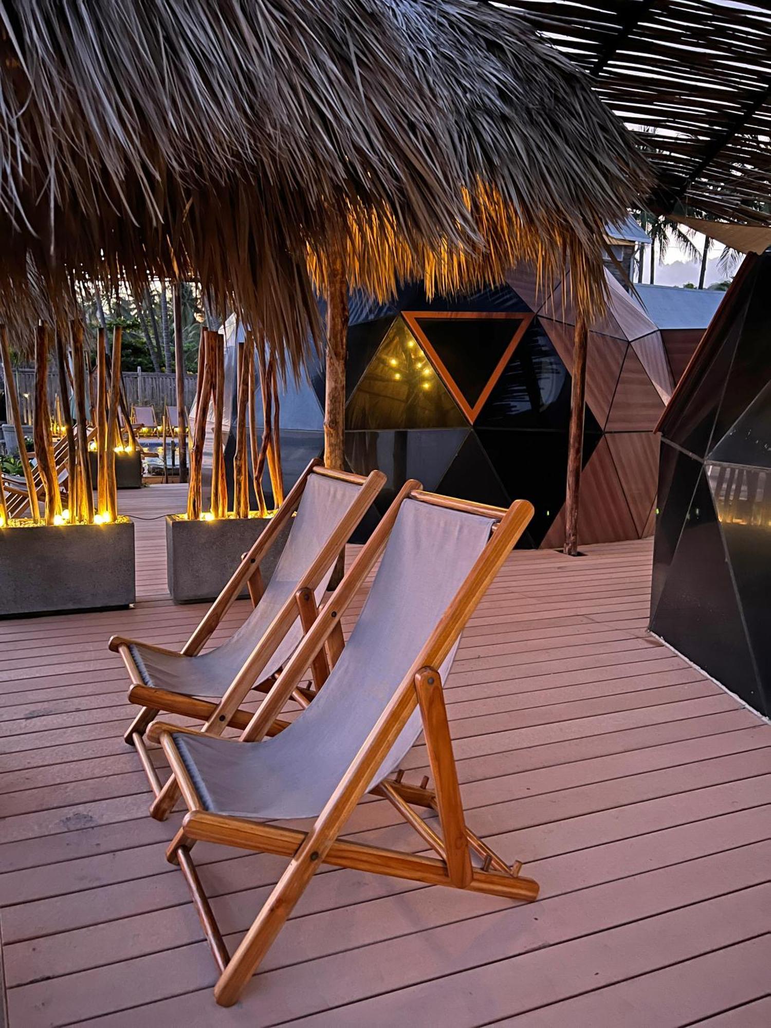 Almare Zonte - Beachfront Glamping Hotel El Zonte Bagian luar foto