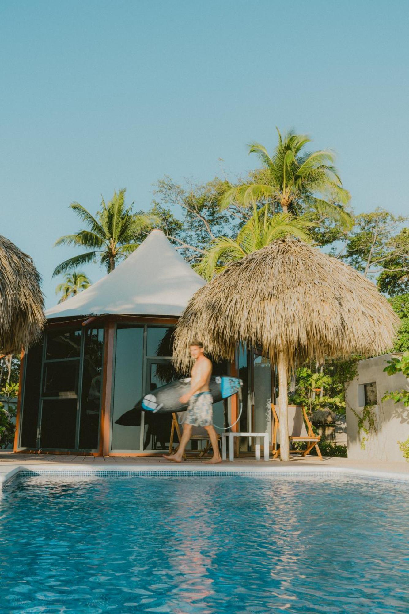 Almare Zonte - Beachfront Glamping Hotel El Zonte Bagian luar foto