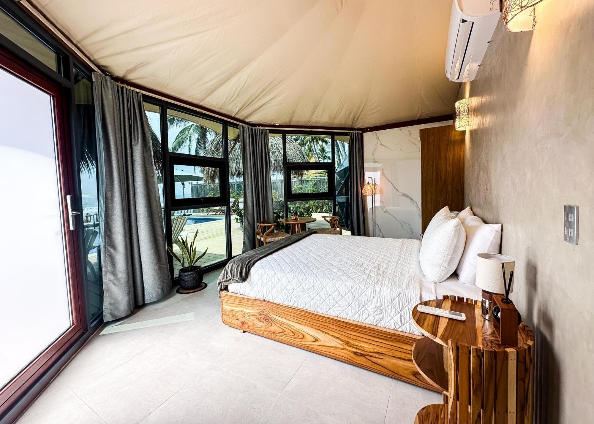 Almare Zonte - Beachfront Glamping Hotel El Zonte Bagian luar foto